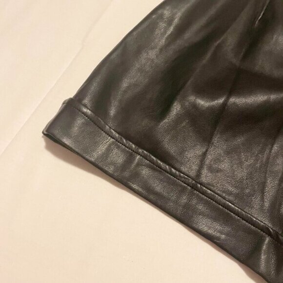 Dynamite Faux Leather Jet Black Shorts Womens Size Small - Picture 16 of 16